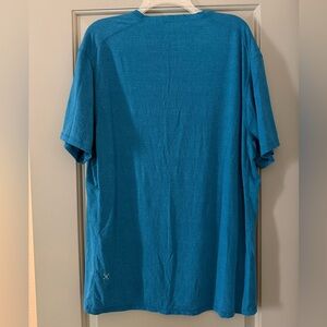 Lululemon Men's Blue Shirt casual wear Large